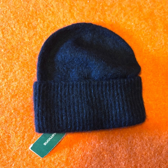 Navy midnight blue wool alpaca mohair made hat beanie tuque in Italy NWT - Picture 2 of 7